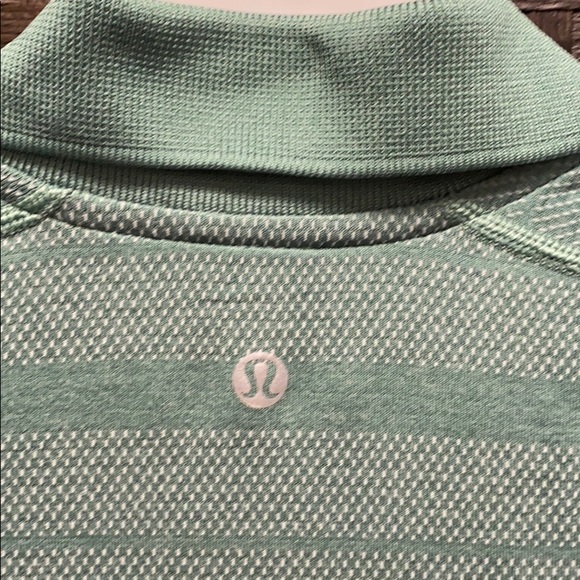 Lululemon Metal vent polo - Picture 3 of 3